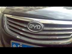 2012款 2.0L 手动尊贵型