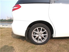 2013款 2.4L 手动尊贵型