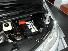 2013款 2.4L 手动尊贵型