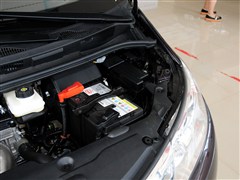 2013款 2.4L 手动豪华型