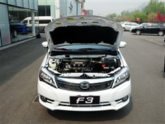 2014款 1.5L 手动尊贵型