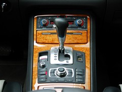 2007款 S8 5.2