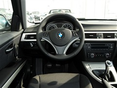 2011款 325i MT典雅型