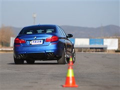 2012款 M5
