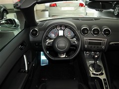 2013款 TTS Roadster 2.0TFSI quattro