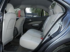 2011款 1.5L 手动标准型