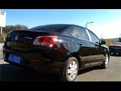 2011款 1.5L 手动标准型