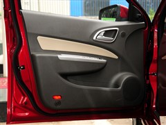 2013款 1.5L 手动标准型