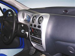 2006款 1.0L 手动标准型