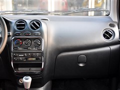 2010款 1.2L 运动版优越型