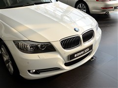 2011款 320i 豪华型