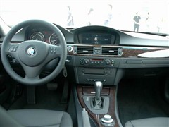 2005款 330i