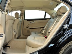 2011款 E 300 L 优雅型