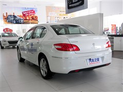 2013款 2.0L 车载互联尊贵版