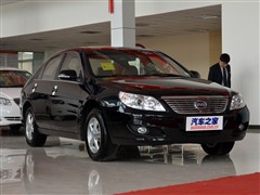 2011款 黄金版 1.8L MT尊享型