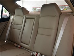 2011款 黄金版 1.8L MT尊享型