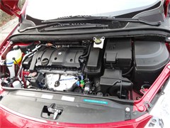 2012款 两厢 1.6L 自动舒适版