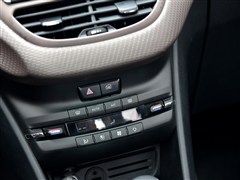 2014款 1.6L 自动领航版