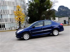 2009款 三厢 1.6L 手动品乐版