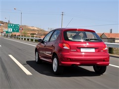 2009款 两厢 1.6L 手动品乐版