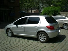 2010款 两厢 1.6L 手动舒适版