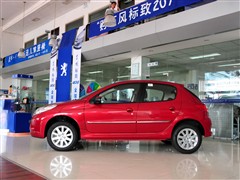 2010款 两厢 1.4L 手动品乐版