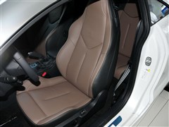 2014款 1.6T 豪华版深色风格