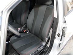 2014款 1.4L 手动天窗导航版 国IV