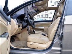 2010款 两厢 2.0L 自动豪华型