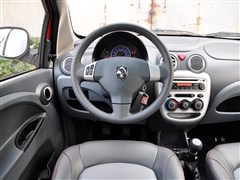 2010款 1.0L 手动尊贵型