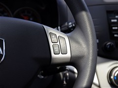 2010款 两厢 1.5L 自动尊贵型