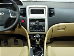 2012款 1.5T 手动精英型