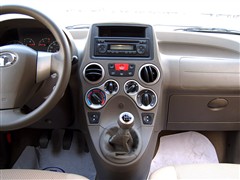 2008款 1.3L 精英型