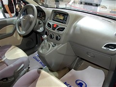 2010款 1.3L 四驱豪华型