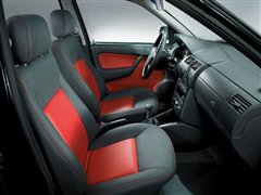 2004款 1.6L 五门基本型