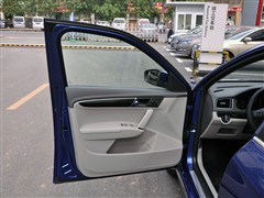 2013款 1.6L 自动豪华型