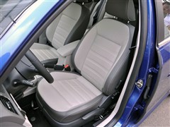 2013款 1.6L 自动豪华型