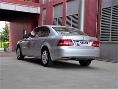 2009款 2.0L MFI 自动尊享型