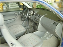 2004款 1.6L 五门舒适型