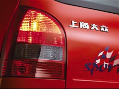 2004款 1.6L 三门旋风型