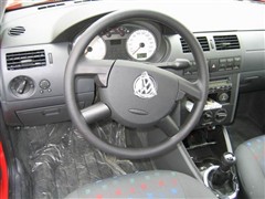 2004款 1.6L 三门旋风型