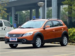 2013款 CROSS 1.5L 手动进取型