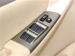 2010款 1.6L 自动豪华版