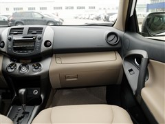 2011款 2.4L 自动四驱豪华版