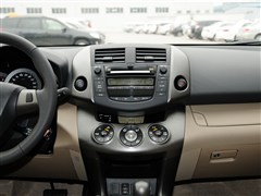2011款 2.4L 自动四驱豪华版