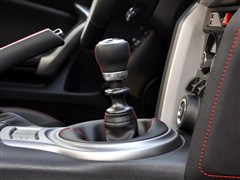 2013款 2.0L 手动豪华型