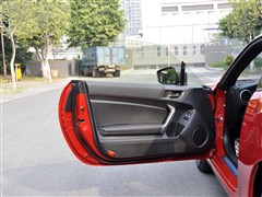 2013款 2.0L 手动豪华型