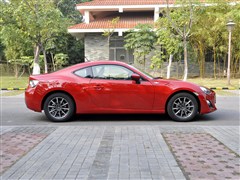2013款 2.0L 手动豪华型