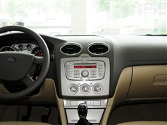 2012款 两厢经典 1.8L MT时尚型