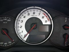 2013款 2.0L 自动豪华型